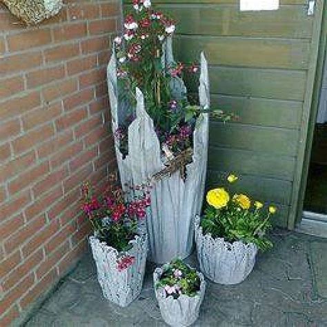 Old Cloth and Concrete Wash = Flower Pots | Flower pots, Garden