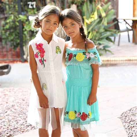 Clements Twins Nejkrásnější Dvojčata Světa Jsou Hvězdami Instagramu