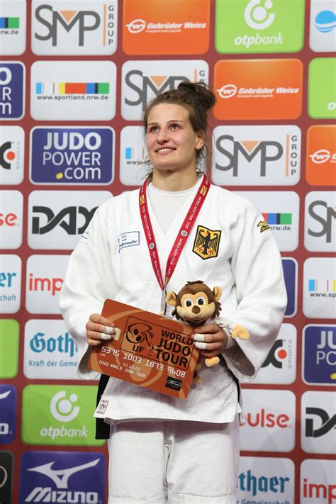 Jul 28, 2021 · höxter. Silbermedaille für Johannes Frey - Anna Maria Wagner holt ...