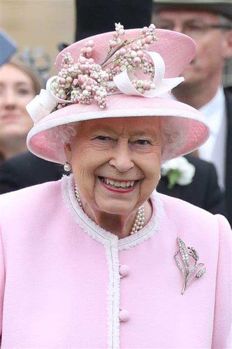 30 Times Queen Elizabeth Proved That Hats Make The Outfit Queen
