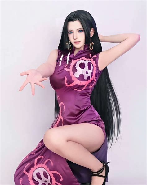 One Piece This Boa Hancock Cosplay Is So Spectacular It Doesnt Even