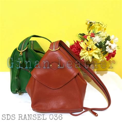Belanja online di jakmall.com, pasti aman dan terpercaya. Tas Kulit Wanita 3 Fungsi | Ransel Papillon Asli Garut SDS ...