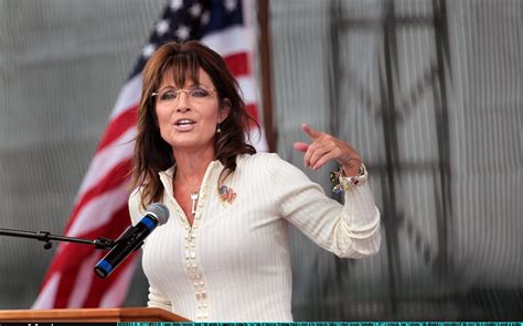Sarah Palin Says She Doesnt Get Sexually Harassed Because She Carries A Gun