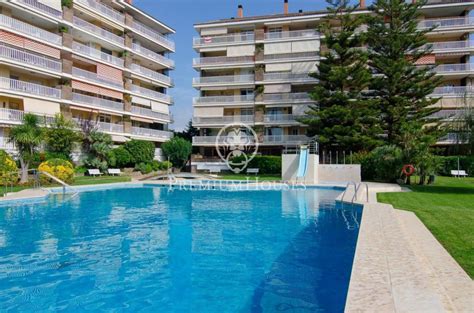 Compara gratis los precios de particulares y agencias ¡encuentra tu casa ideal! Piso de 130 m² con piscina y vistas en venta en Vilassar ...