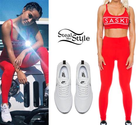 becky g s clothes and outfits steal her style