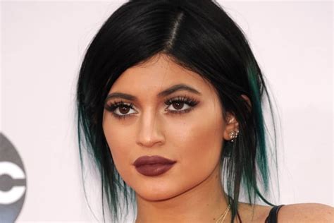 The Best Burgundy Makeup Looks The Skincare Edit