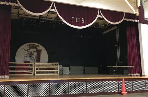 From Dream To Design Jeffersontown High Students Stage A Makeover Jcps