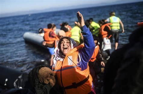 Tunisias Coast 11 Killed Seven Rescued After A Migrant Boat Sinks Al Bawaba