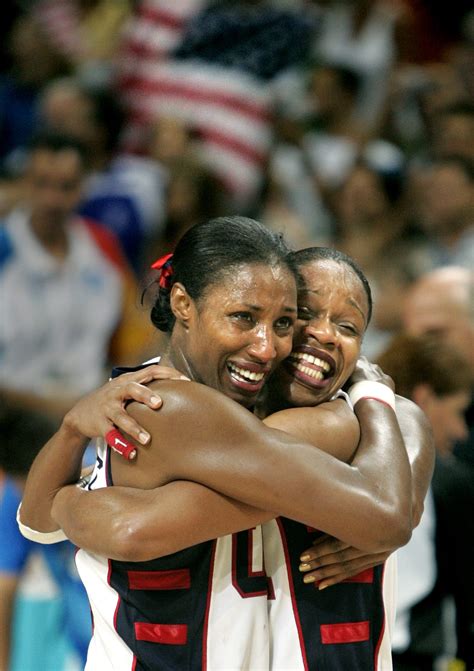WNBA news: Lisa Leslie's legacy continues: new ventures, same outlook