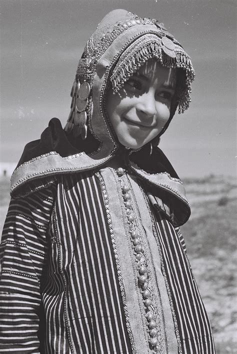 A Jewish Yemenite Girl In Traditional Dress Gargush Yemen Jewish