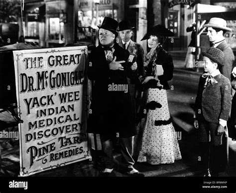 Wc Fields The Old Fashioned Way 1934 Stock Photo Alamy