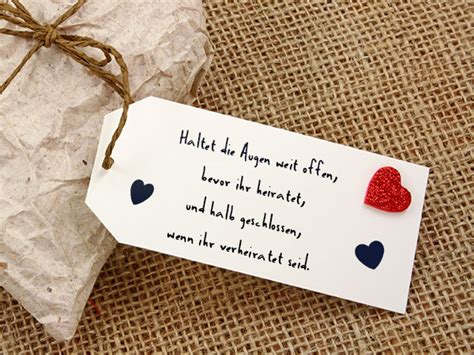 Diesen besonderen anlass sollte man mit einem ganz besonderen glückwunsch gestaltung der glückwunschkarte. So wird die Hochzeitskarte mit Glückwünschen gestaltet | Spruch.com Blog