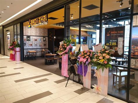 It consists of fashion, dining and entertainment. Aroii Thai at KL Gateway Mall - Home | Facebook