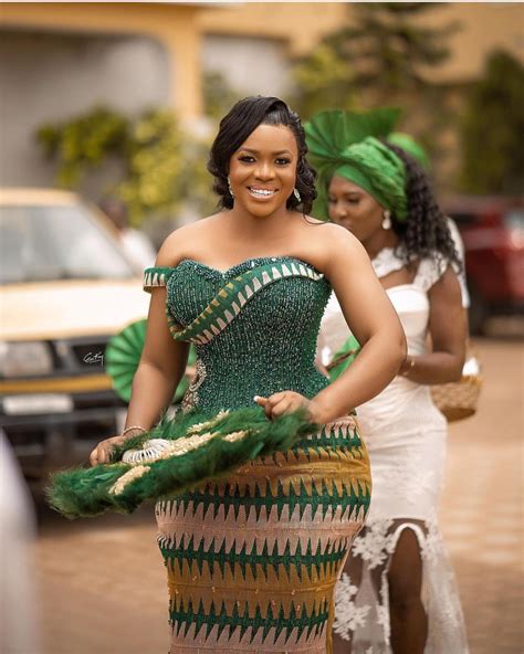 Gorgeous Kente Bridal Styles Zanaposh African Formal Dress African Traditional Wedding Dress