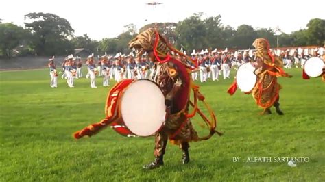Aksi Macan Tidar Marching Band AKADEMI MILITER Canka Lokananta di Kota