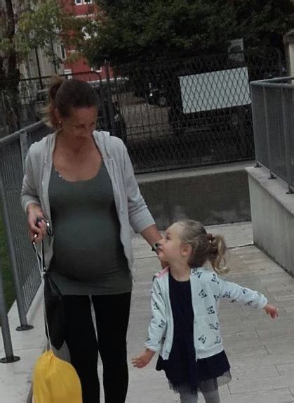 La sindrome di rett è una grave malattia neurologica, che colpisce nella maggior parte dei casi soggetti di sesso femminile. Breganze ancora con Mia, la "bimba dagli occhi belli ...