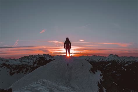 Wallpaper Man Alone Sad Mountains Sunset Hd Widescreen High