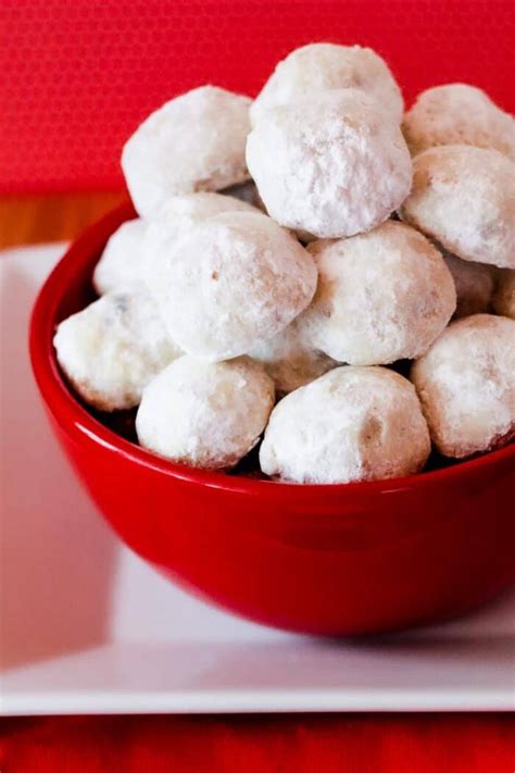 Classic Snowball Cookies With Walnuts Easy Christmas Cookie Recipe