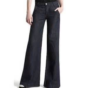 Men's retro stretch bell bottom jeans classic disco fever flared leg jeans. Bell Bottoms Back in 2009