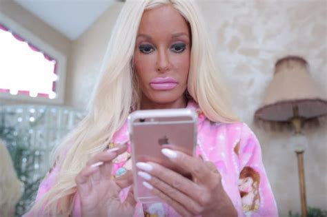 Mother Of Five Spends 500k To Look Like Barbie [video]
