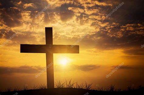 Christian cross on sunset background — Stock Photo © sonerbakir #155790222