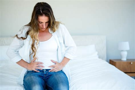 Early Pregnancy Bloating Causes Relief And What To Expect