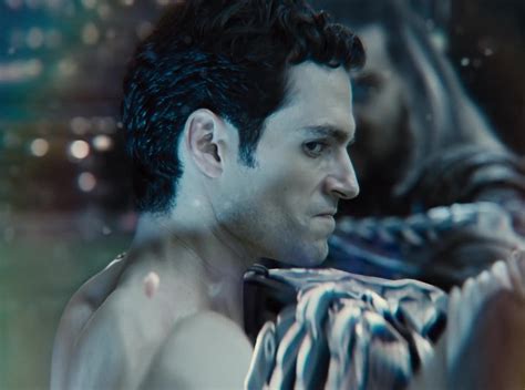 auscaps henry cavill shirtless in zach snyder s justice league
