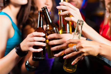 Why Americans—especially Women—are Drinking More Alcohol Time — Klēn