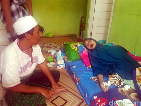 Kisah Pilu Guru Ngaji Di Sukabumi Idap Kanker Payudara
