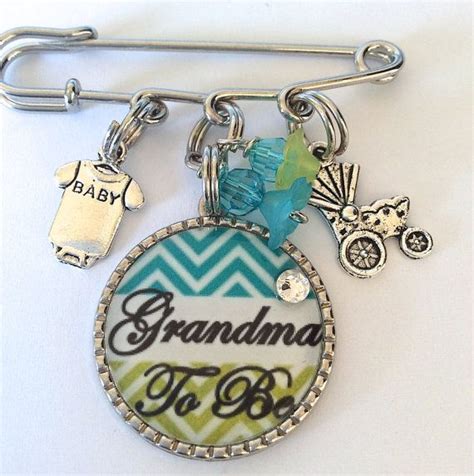 Grandma To Be Pin Mom To Be Pin Personalized Pin Gender Etsy Mom To