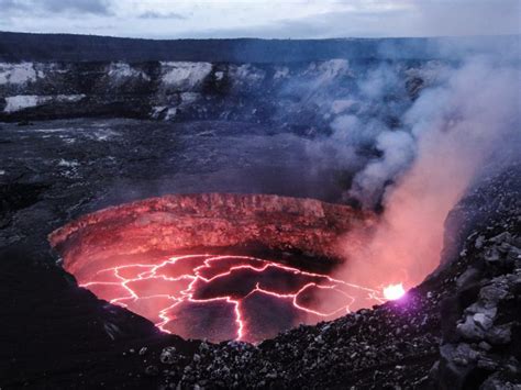 These 12 Hawaiian Volcanoes Will Leave You Speechless