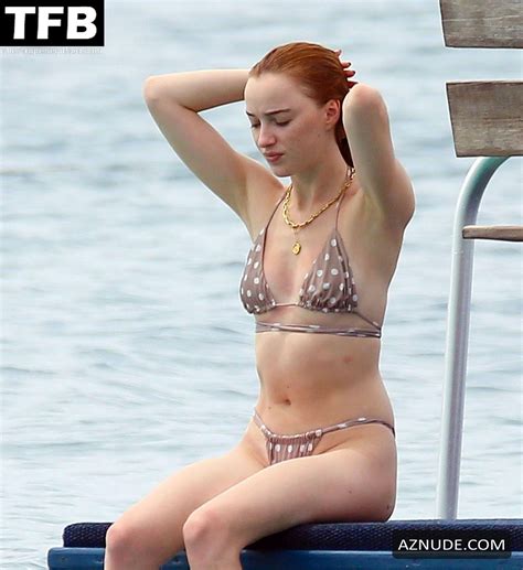 Phoebe Dynevor Sexy Seen Flaunting Her Sensational Body In A Tiny Bikini On The Beach In