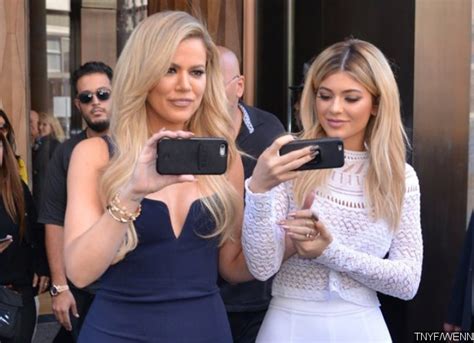 Khloe Kardashian And Kylie Jenner To Do Nude Pregnancy Photo Shoot Together
