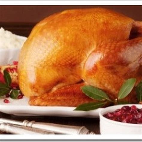 Note for 2020, due to social distancing, this is a great idea to avoid store crowds and to have your turkey pickup while maintaining . Publix Christmas Dinner Specials / We Reviewed Turkey ...