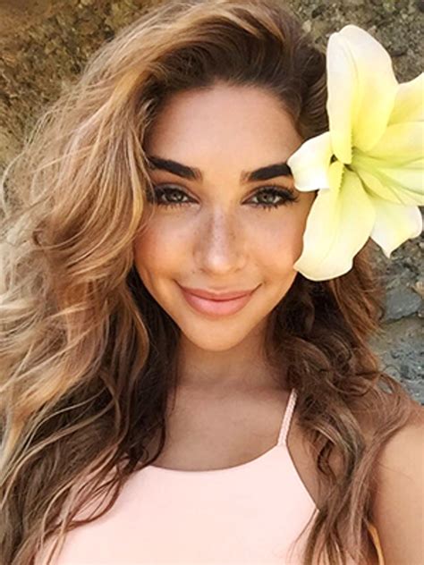 Chantel Jeffries Taught Us How To Master Faux Freckles Allure