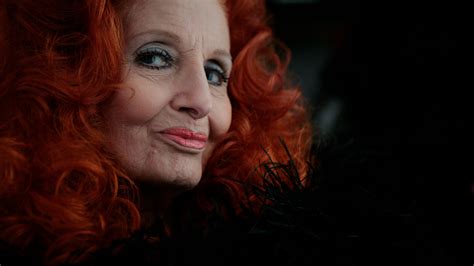 Tempest Storm Legendary Burlesque Star Dies In Vegas Home At 93