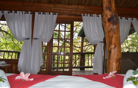 A truly unique couples' getaway that blends luxury and sustainability seamlessly. Romantic Getaways | Gauteng