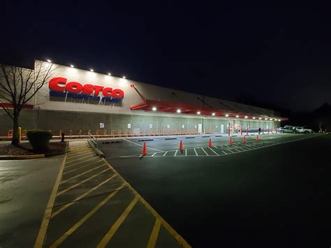 Behold, the "Secret Costco!" Open at 7am and getting a few items took a