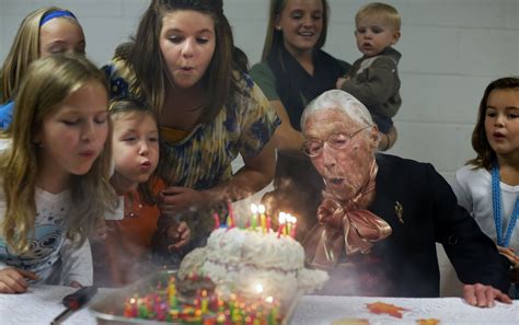 this 114 year old woman had to lie about her age you ll never guess why celebracion accion