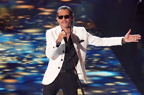 Marc Anthony apologizes for concert's 'total collapse'