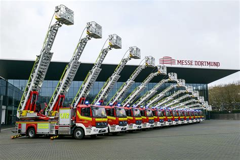 13 Neue Leiterwagen Für Die Feuerwehr Dortmund Ruhr Today
