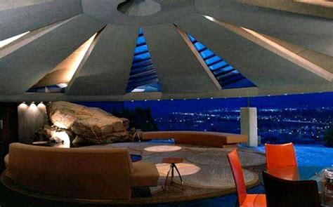Palm Springs Home Seen In James Bonds ‘diamonds Are Forever Is Now