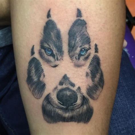 Wolf Print Tattoo Wolf Paw Tattoos Wolf Paw Print Wolf Tattoo Design