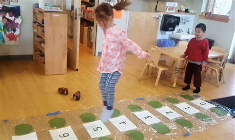 Looking for songs, videos, games and activities that are suitable for kindergarten kids? Math Games to Excite Young Minds | Development and Research in Early Math Education