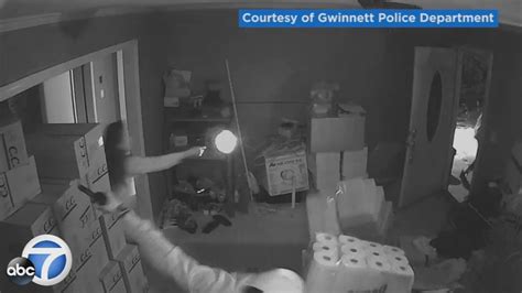 Womans Dramatic Shooting Of Armed Home Invaders Caught On Video Abc7 Chicago