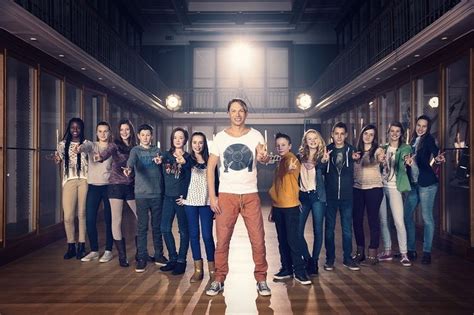 In de muziekwedstrijd 'the voice kids' schopte ze het tot in de halve finale. Onze tien favorieten voor de finale van 'The Voice Kids ...