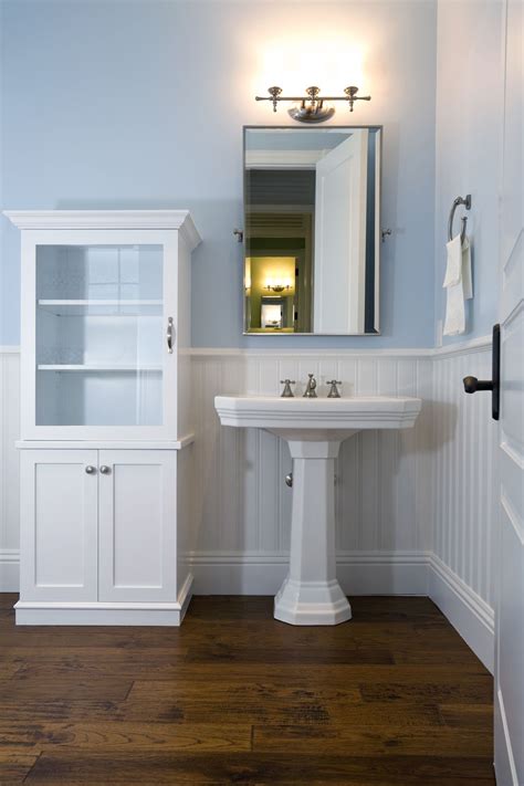 How Do You Decorate A Small Bathroom With Pedestal Sink Leadersrooms