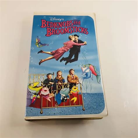 Bedknobs And Broomsticks Walt Disney Home Video Vhs Vs Clamshell Rare