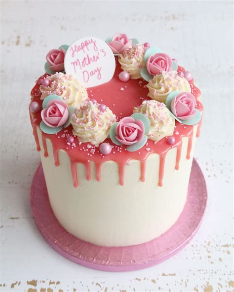 Her sunday will be even sweeter with a beautiful dessert made from the heart. Mother's Day Rose Pink Drip Cake #mothersday # ...