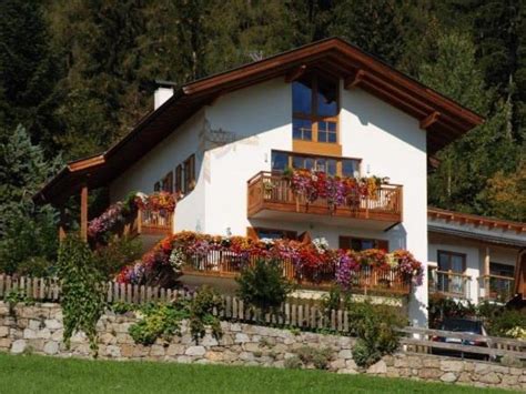 Haus waldfrieden — wiesenweg 1, 56769 арбах — оценка 5 на основании 6 отзывов «ich drück euch die daumen für die zukunft!!!! Ferienwohnungen Haus Waldfrieden - Dorf Tirol - Meran und ...